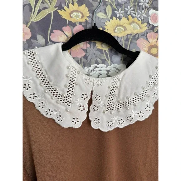 Lipsy Brown White Contrast Peter Pan Collar Pearl Embellished Top XL - Picture 2 of 13